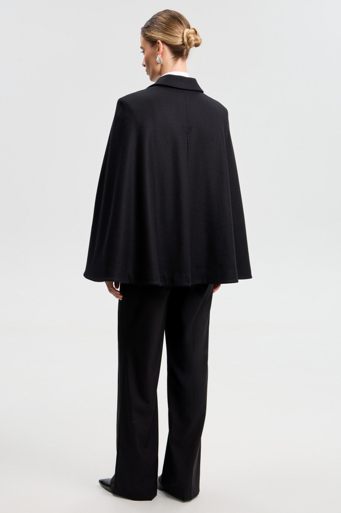 Жакет "Valsolda" с кейпом из итальянской шерсти Мавелти (Mavelty)