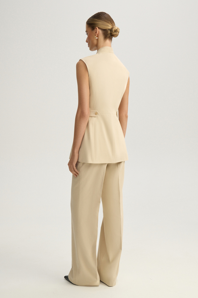 Жилет "Larino" из итальянского хлопка Мавелти (Mavelty)